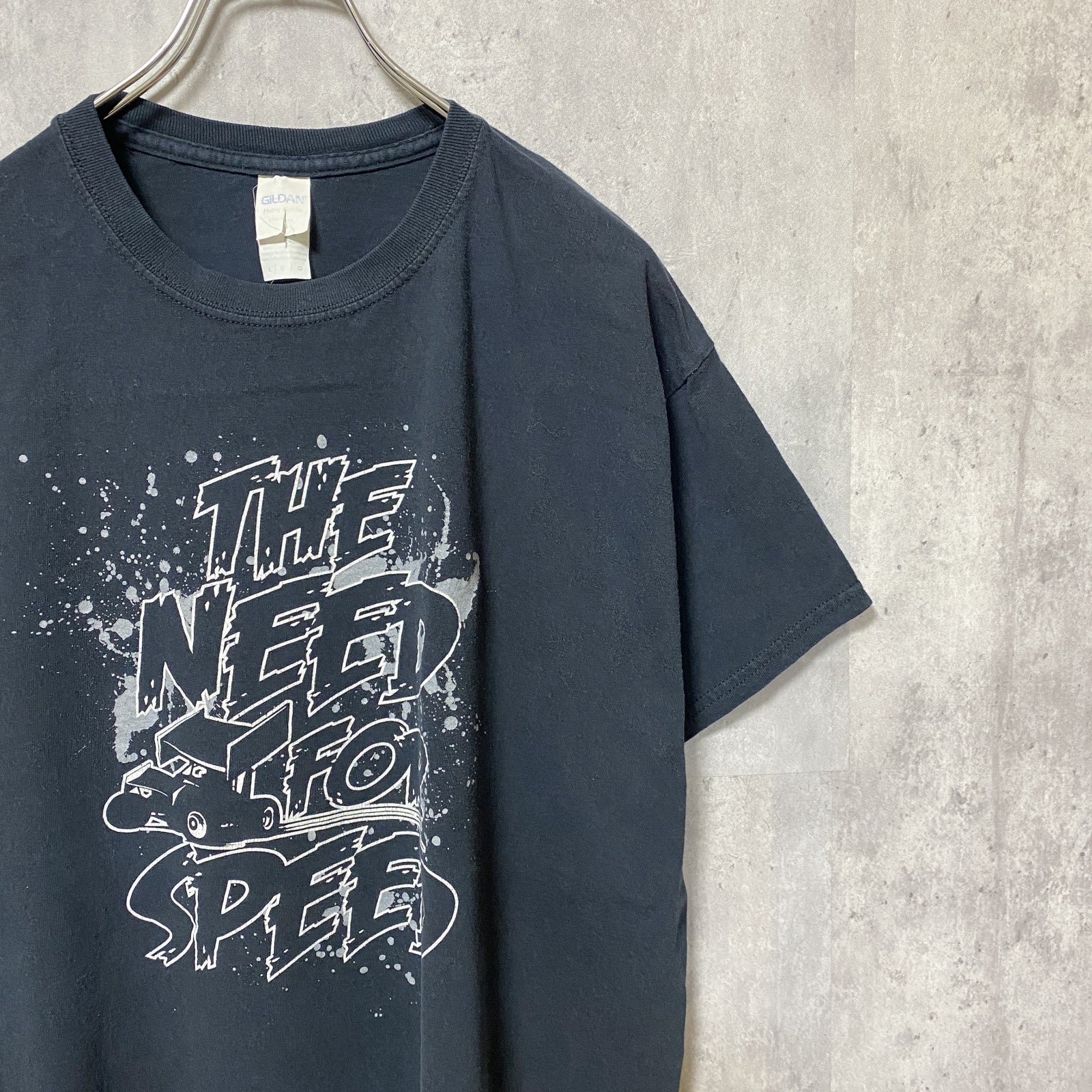 GILDAN　ギルダン　半袖プリントTシャツ　4連プリント　ペンキプリント　英字プリント　黒　ブラック　Lサイズ