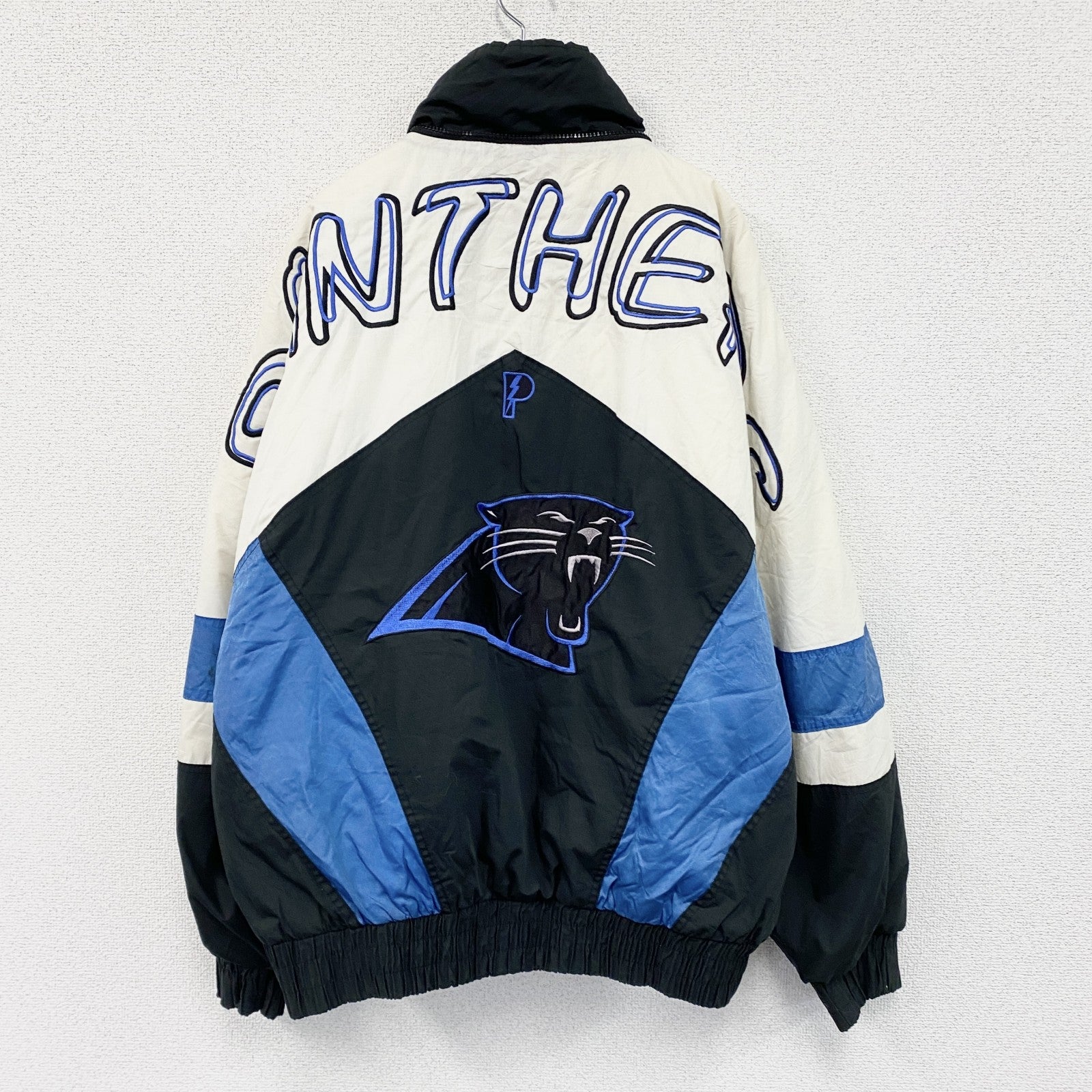 90s～　PRO PLAYER　NFL　Carolina Panthers　パンサーズ　フルジップジャケット　ヴィンテージ　ブラック　ホワイト　ブルー　XLサイズ