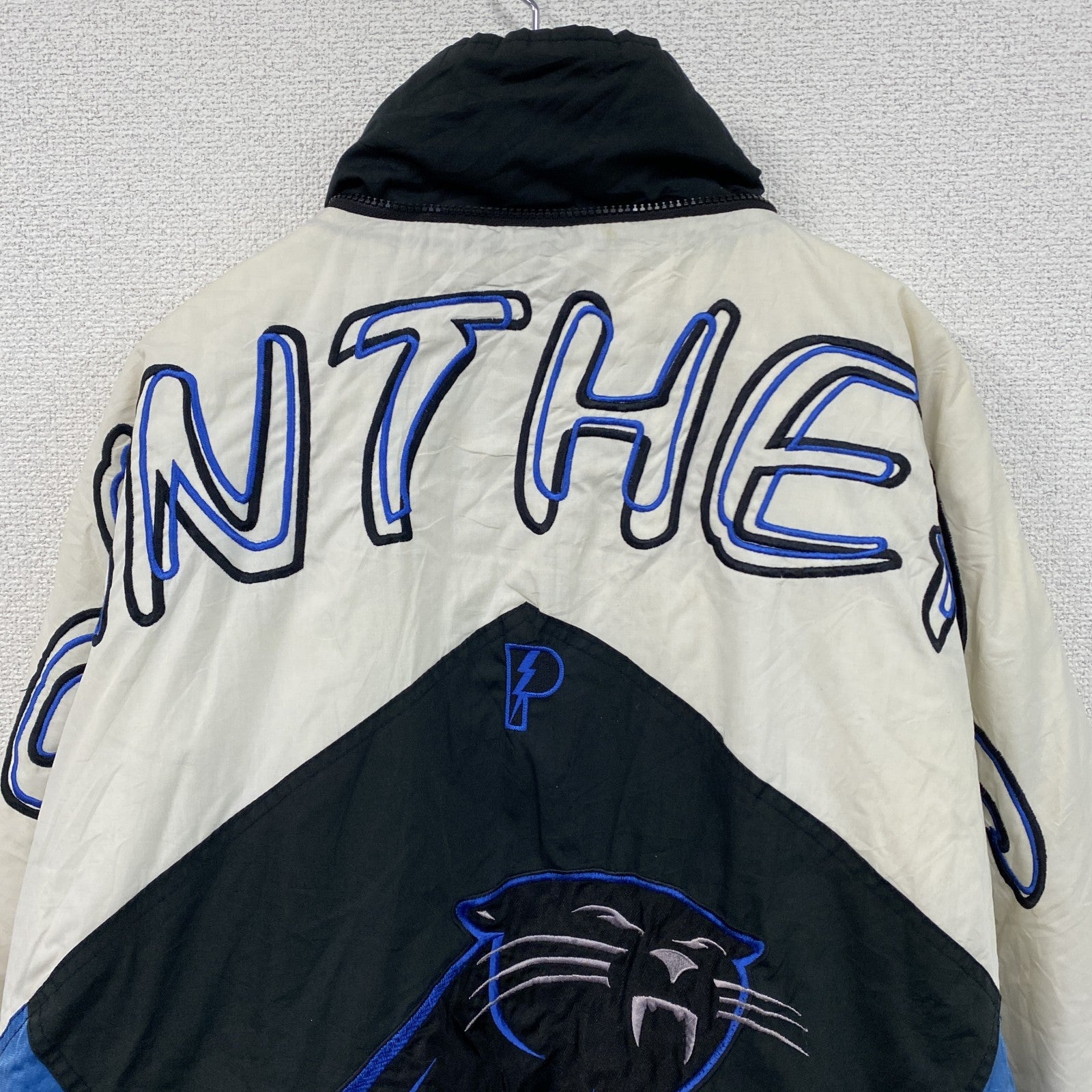 90s～　PRO PLAYER　NFL　Carolina Panthers　パンサーズ　フルジップジャケット　ヴィンテージ　ブラック　ホワイト　ブルー　XLサイズ