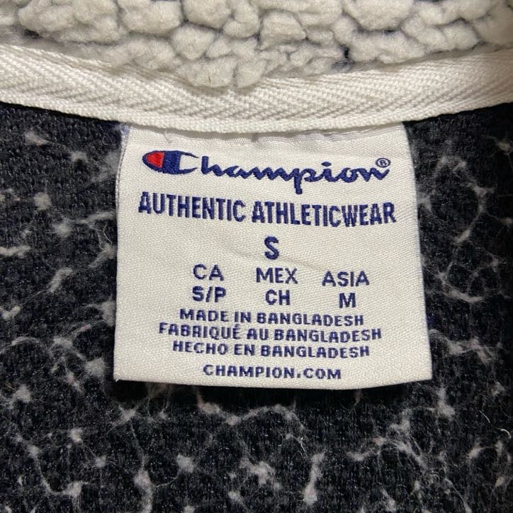 古着 used　Champion　チャンピオン　長袖カレッジフリースジャケット　ボアアウター　ハワイ大学　白　ホワイト　秋冬服