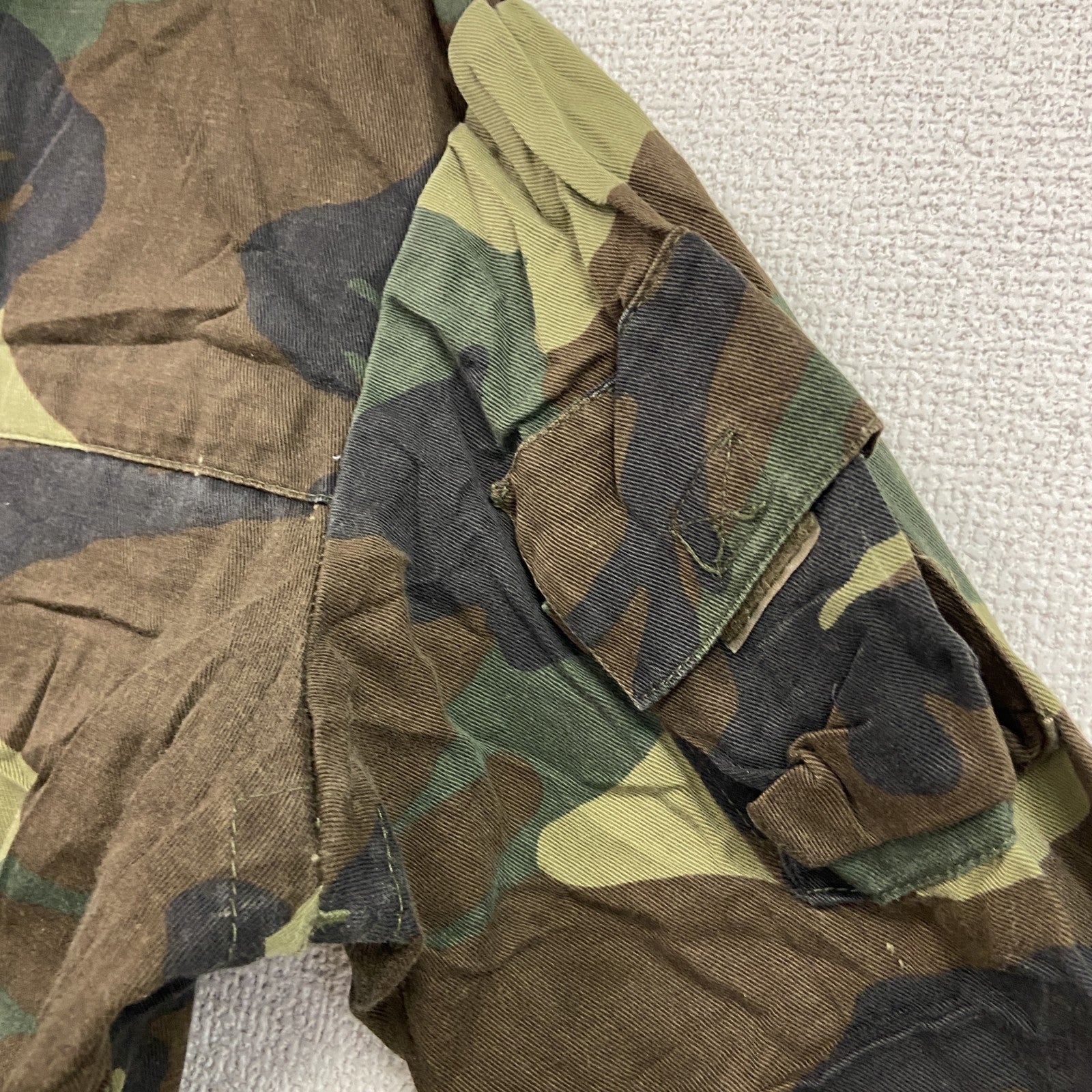イタリア軍　ミリタリージャケット　カモフラ　迷彩　カーキ