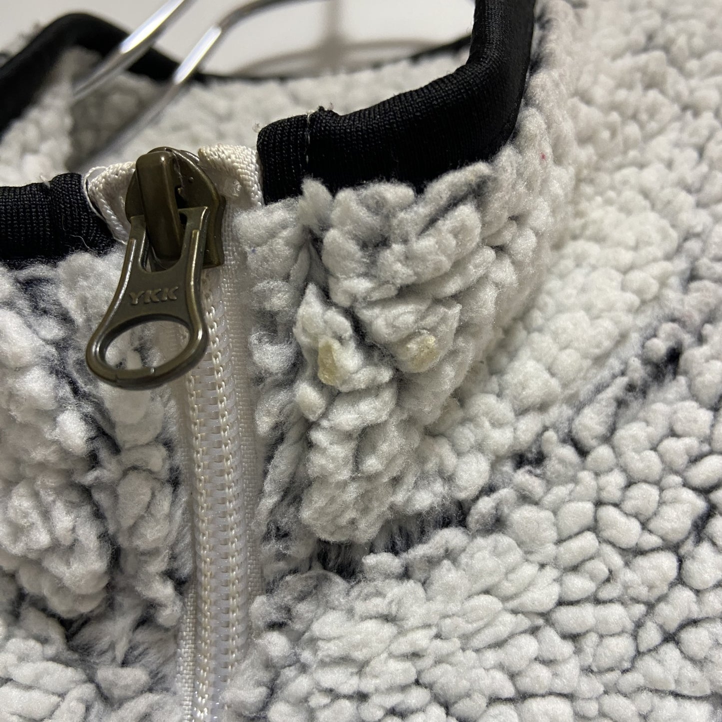 古着 used　Champion　チャンピオン　長袖カレッジフリースジャケット　ボアアウター　ハワイ大学　白　ホワイト　秋冬服
