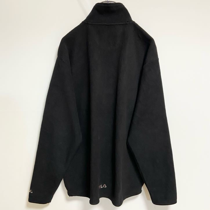 古着 used　FILA　フィラ　長袖ハイネックフリースジャケット　ワンポイント刺繍　シンプル　黒　ブラック　秋冬服　Mサイズ