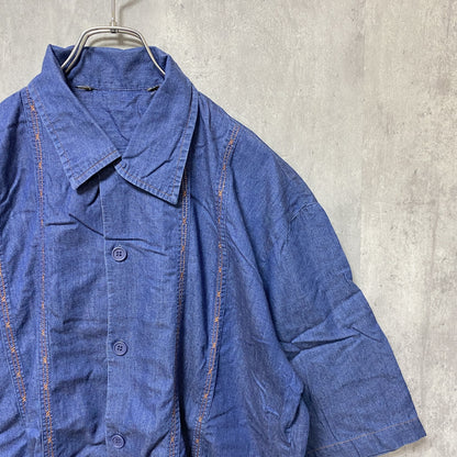 古着 used　半袖刺繍デザインシャツ　デニム風　ネイビー　レトロ　シンプルデザイン　ノームコア　オーバーサイズ　ビックシルエット