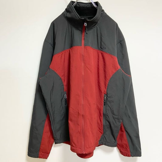 古着 used　C9　Champion　長袖ハイネックポイント刺繍アウター　裏地フリース　赤　グレー　ビッグシルエット　XLサイズ