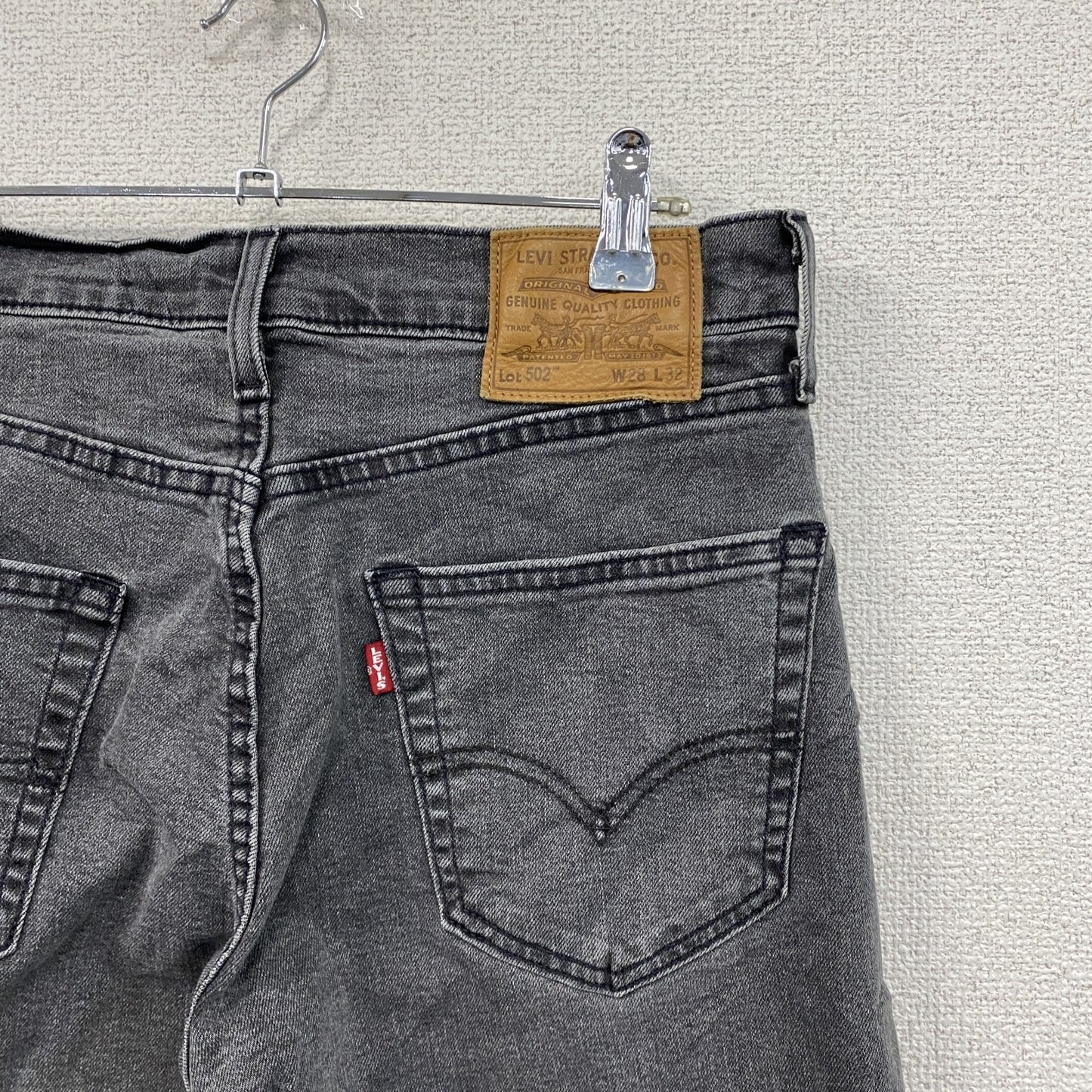Levi's　リーバイス　502　デニムパンツ/ジーンズ　ジップフライ　黒　ブラック　W28サイズ