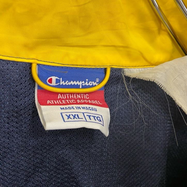 古着 used　Champion　チャンピオン　フルジップナイロンジャケット　紺　ネイビー　2XLサイズ