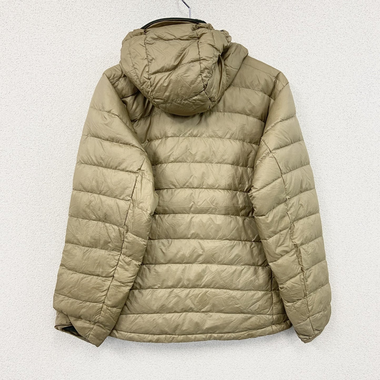 mont-bell　モンベル　リバーシブルダウンジャケット　ダウン90％　カーキ　ベージュ　Lサイズ