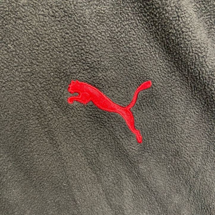 古着 used　PUMA　プーマ　長袖ハイネックフリースジャケット　ジップアップアウター　ワンポイント刺繍　黒　ブラック　秋冬服