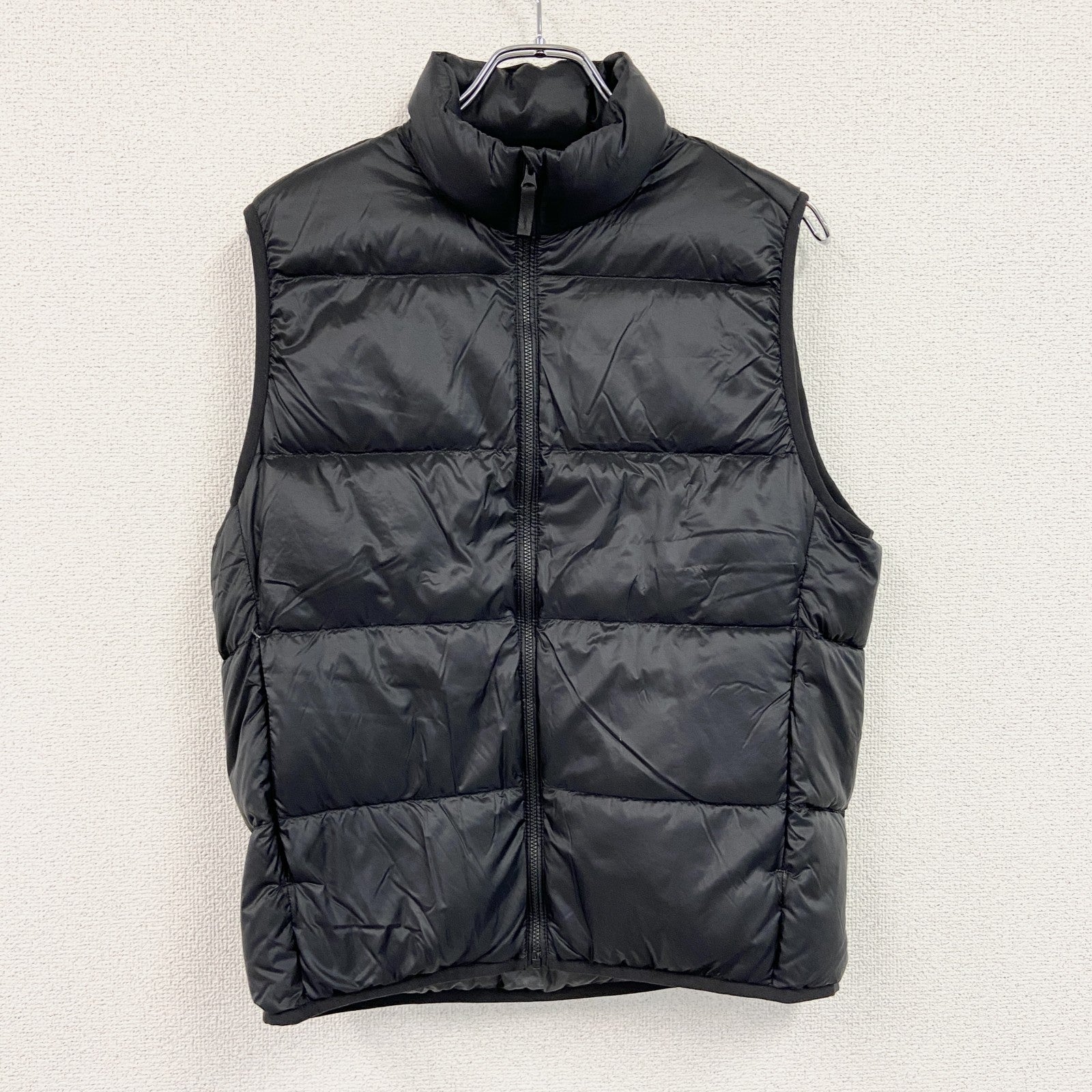 UNIQLO　ユニクロ　ウルトラライトダウンベスト　ダウン90%　黒　ブラック　Mサイズ