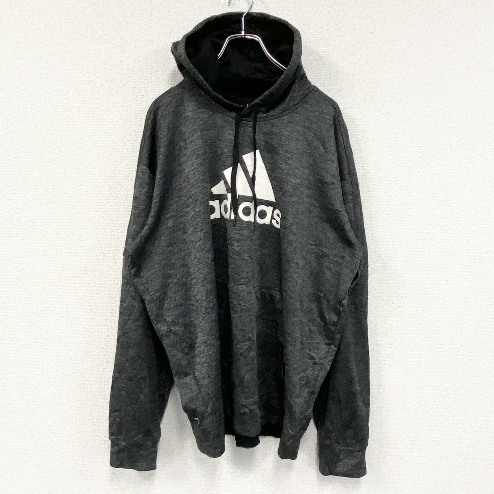古着 used　adidas　アディダス　プリントフーディ/スウェットパーカー　灰色　ダークグレー　XLサイズ