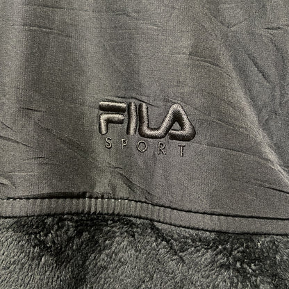 古着 used　FILA フィラ　長袖フルジップフリースジャケット　ワンポイントロゴ刺繡　ジップアップ　黒　ブラック　XLサイズ