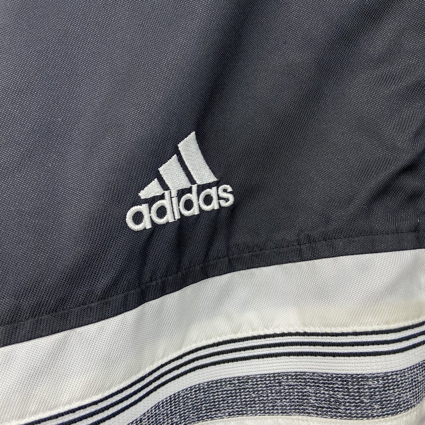 90s　adidas　アディダス　ナイロンジャケット　パフォーマンスロゴ　ヴィンテージ　黒　ブラック　Lサイズ