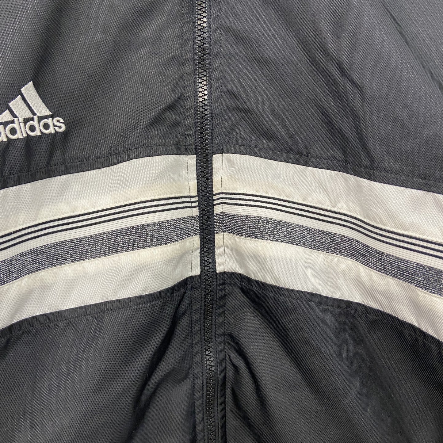 90s　adidas　アディダス　ナイロンジャケット　パフォーマンスロゴ　ヴィンテージ　黒　ブラック　Lサイズ