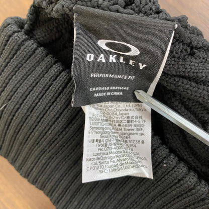OAKLEY　オークリー　ビーニー/ニットキャップ　ニット帽　黒　ブラック　