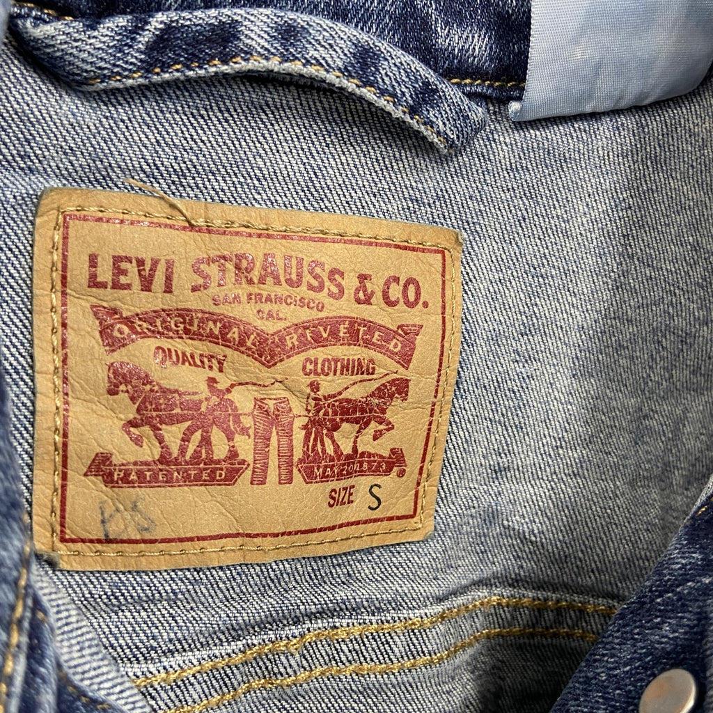 古着 used　LEVI STRAUSS＆CO.　リーバイス　デニムジャケット/Gジャン　青　ブルー　Sサイズ