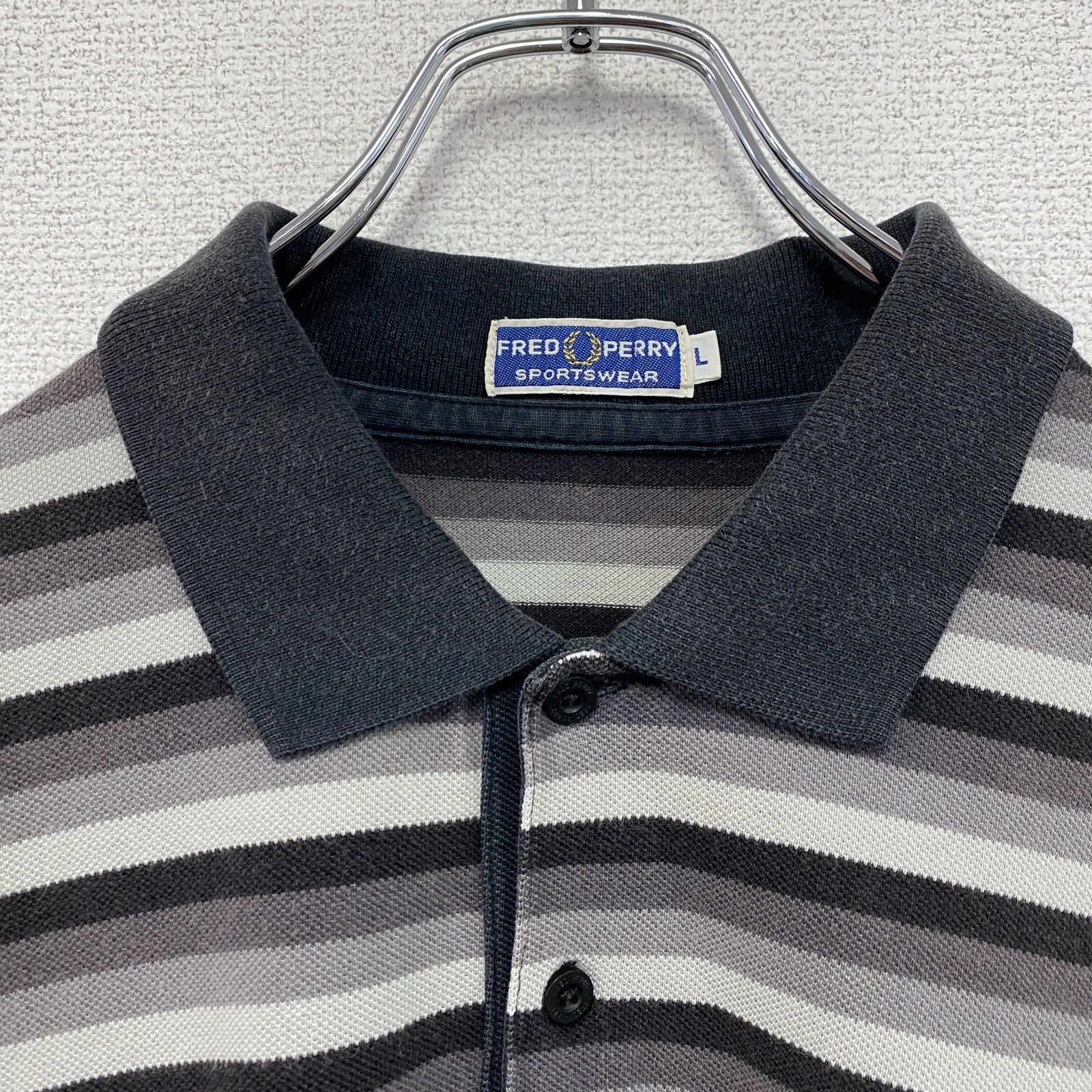 FRED PERRY　フレッドペリー　半袖ポロシャツ　刺繍ロゴ　ボーダー柄　黒　ブラック　灰色　グレー　Lサイズ