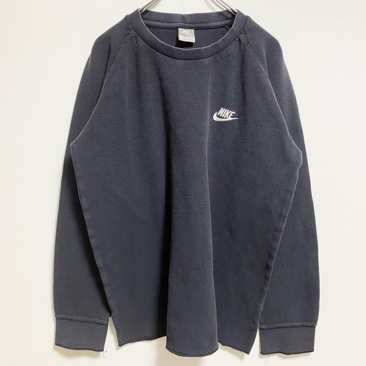 NIKE　ナイキ　長袖ワンポイント刺繍スウェット　トレーナー　グレー　秋冬服　2XLサイズ