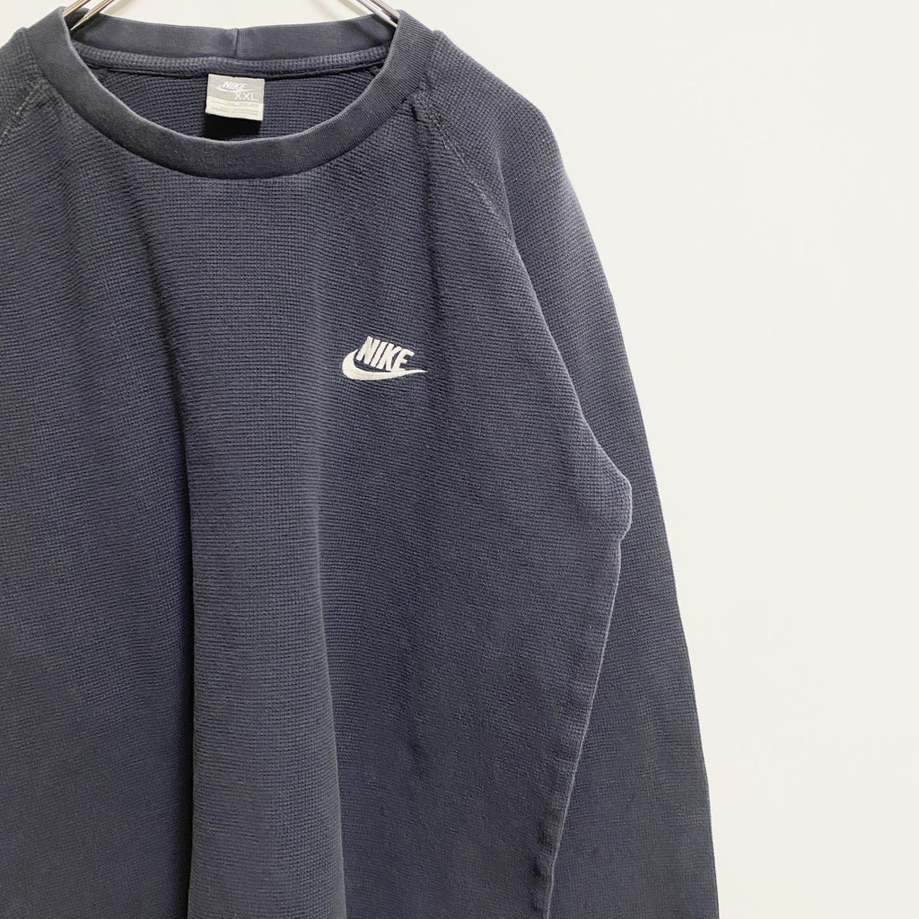 NIKE　ナイキ　長袖ワンポイント刺繍スウェット　トレーナー　グレー　秋冬服　2XLサイズ