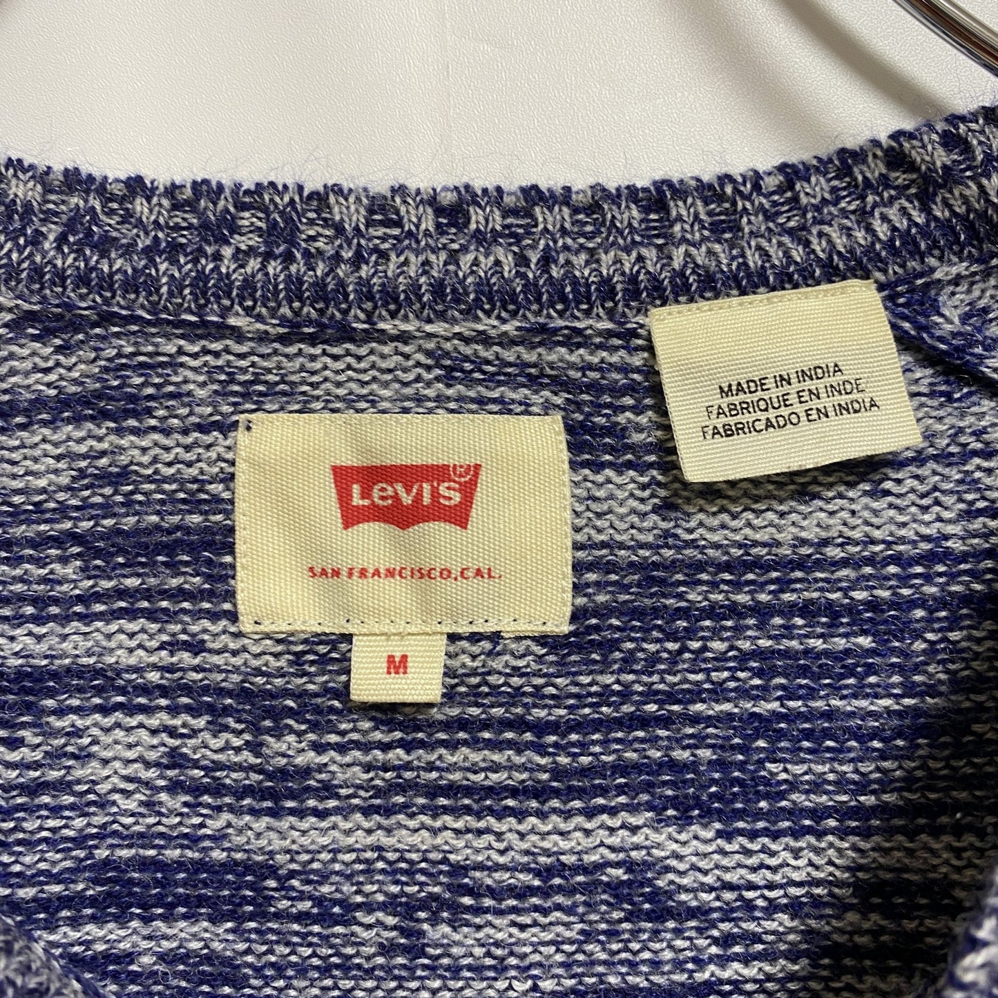 LEVI’S　リーバイス　薄手ニットセーター　三段配色　無地　紺　ネイビー　灰色　グレー　Mサイズ