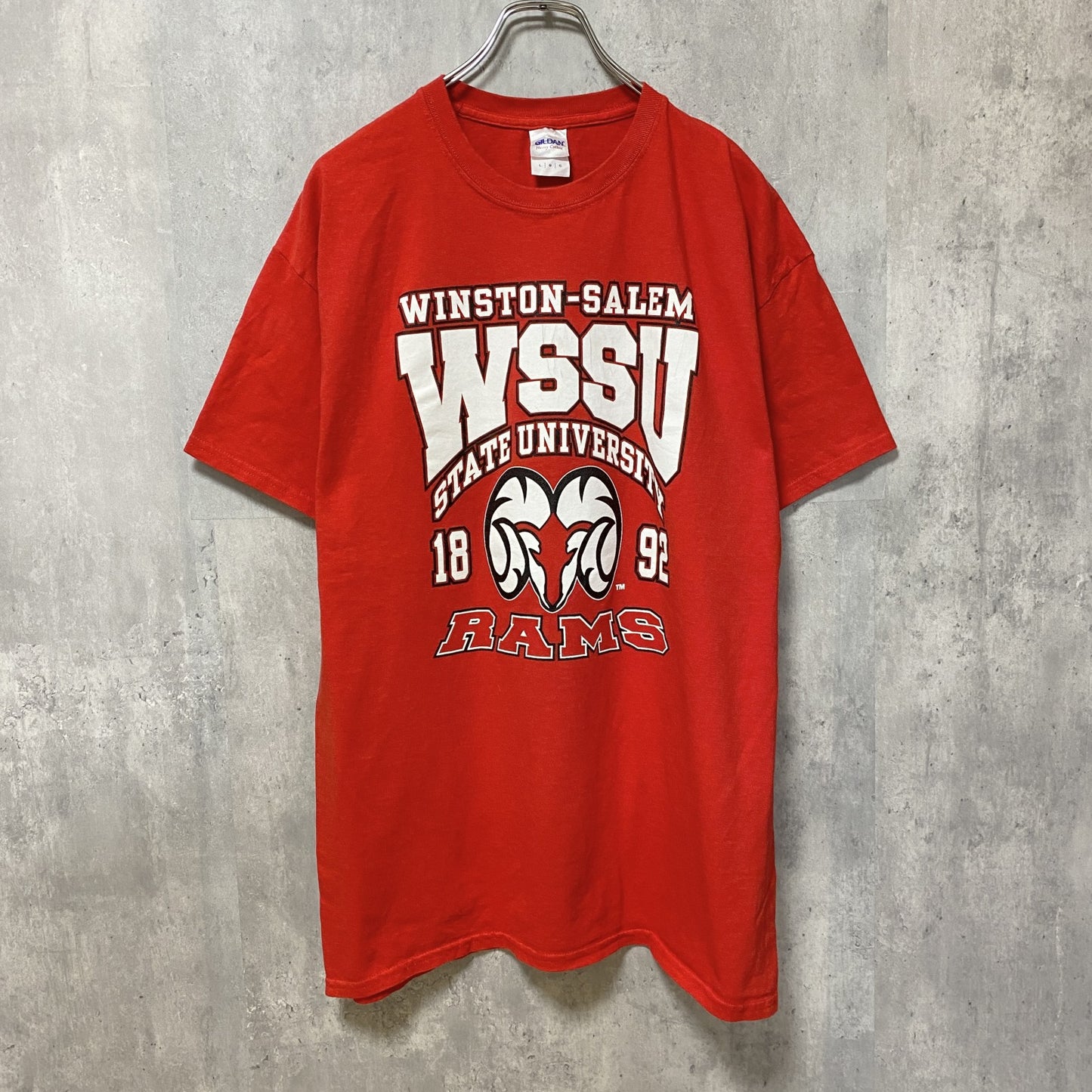 古着 used　GILDAN　ギルダン　WSSU　RAMS　半袖カレッジロゴプリントTシャツ　バックプリント　赤　Lサイズ