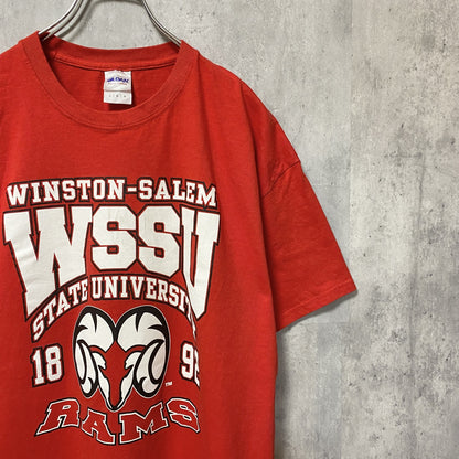古着 used　GILDAN　ギルダン　WSSU　RAMS　半袖カレッジロゴプリントTシャツ　バックプリント　赤　Lサイズ