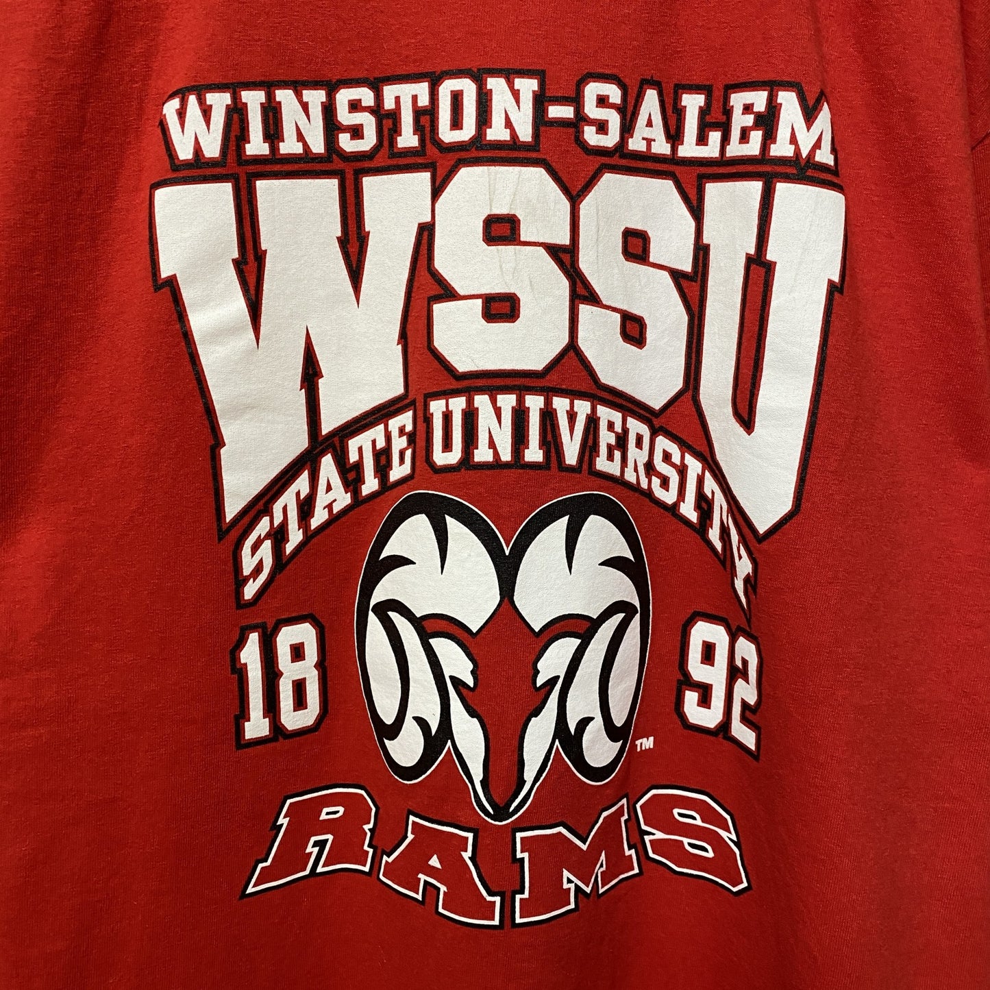 古着 used　GILDAN　ギルダン　WSSU　RAMS　半袖カレッジロゴプリントTシャツ　バックプリント　赤　Lサイズ