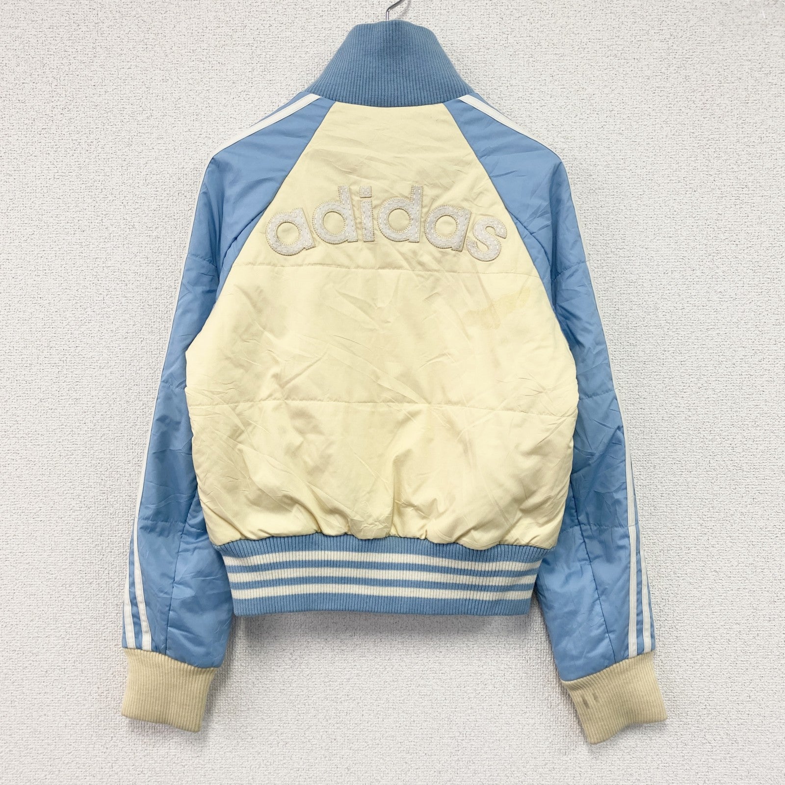 adidas　アディダス　フルジップ中綿ジャケット　ベージュ　水色　ライトブルー　Mサイズ