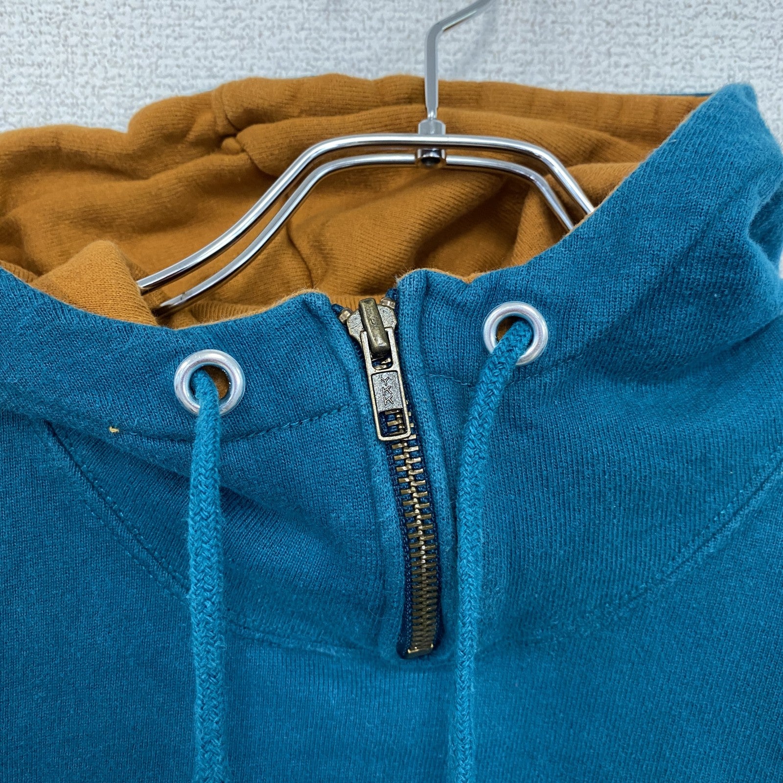 90s　champion　チャンピオン　ロゴスウェットパーカー/フーディ　ヴィンテージ　ターコイズブルー　Mサイズ