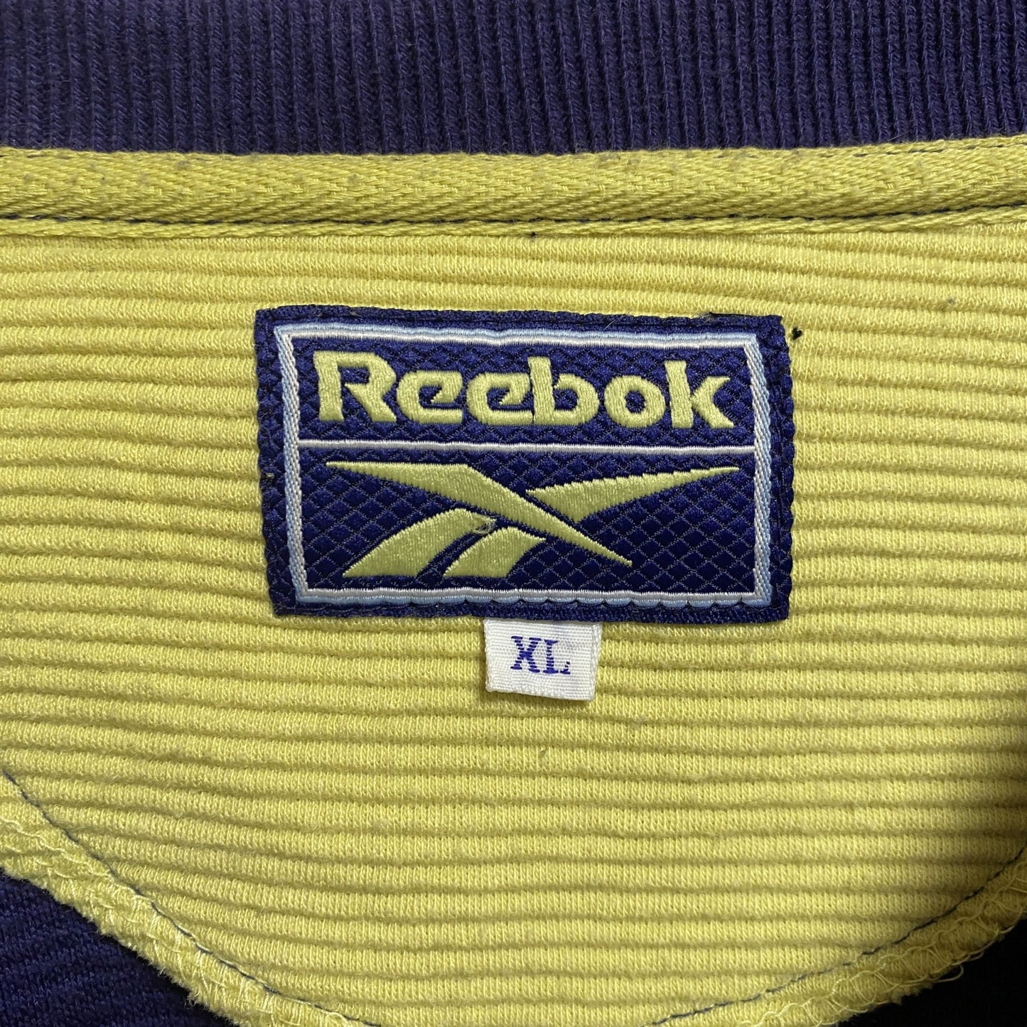 古着 used　Reebok　リーボック　長袖Vネックスウェット　トレーナー　ロゴ刺繍　ネイビー　ビッグシルエット　XLサイズ