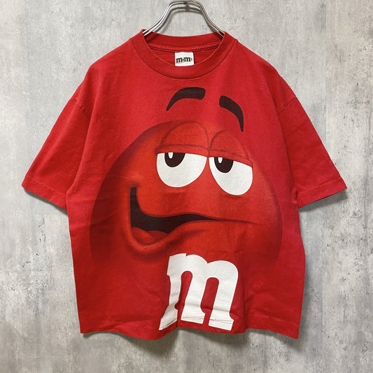 古着 used　M＆M’s　半袖オフィシャルプリントTシャツ　ショート丈　赤　レッド　レトロ　お菓子　チョコレート　Lサイズ
