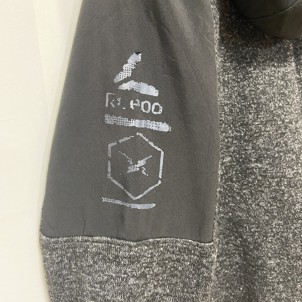 古着 used　Reebok リーボック　長袖ジップパーカー　アウター　ブラック　グレー　ビックシルエット　XLサイズ