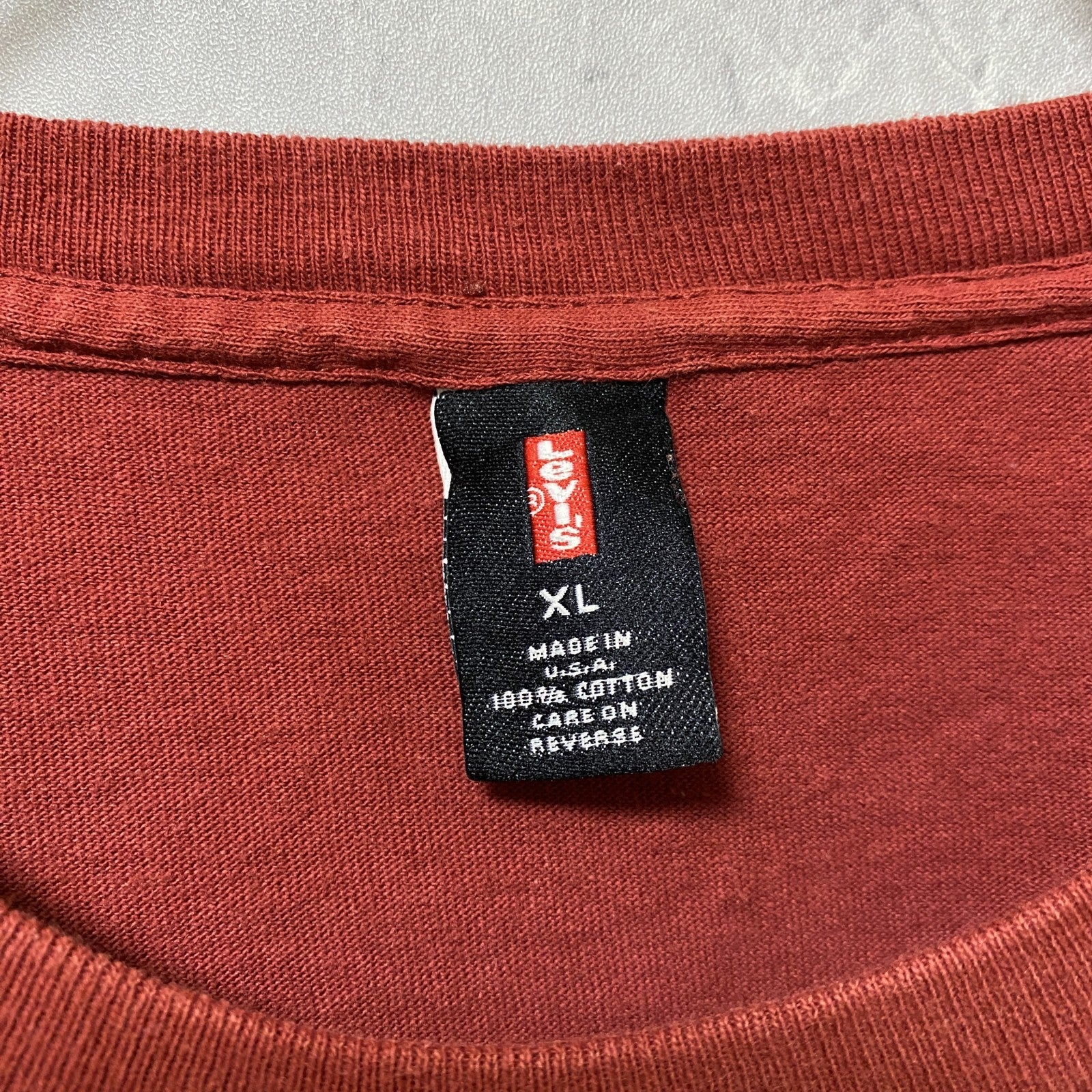 古着 used　Levi’s　リーバイス　バスケ　半袖プリントTシャツ　ワインレッド　えんじ色　オーバーサイズ　XLサイズ