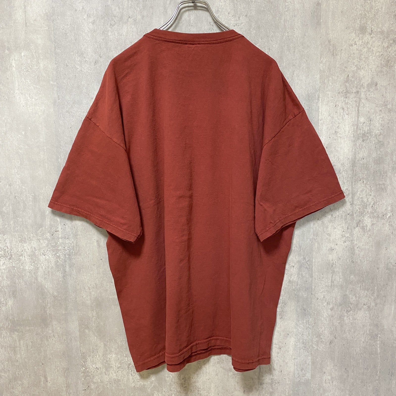 古着 used　Levi’s　リーバイス　バスケ　半袖プリントTシャツ　ワインレッド　えんじ色　オーバーサイズ　XLサイズ