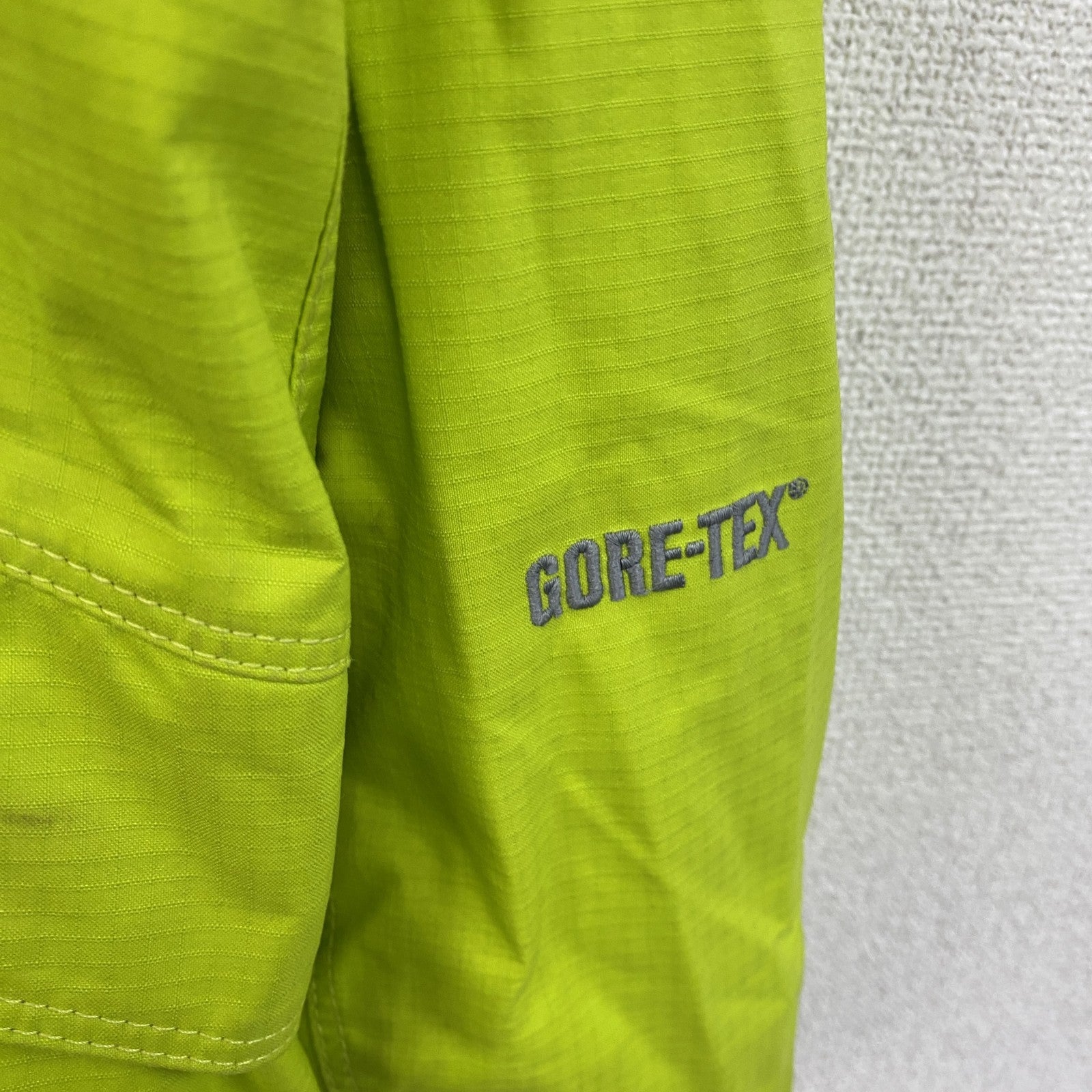 ～00s　blue Blood　GORE-TEX　マウンテンパーカー　ボードウェア　ライムイエロー　Sサイズ