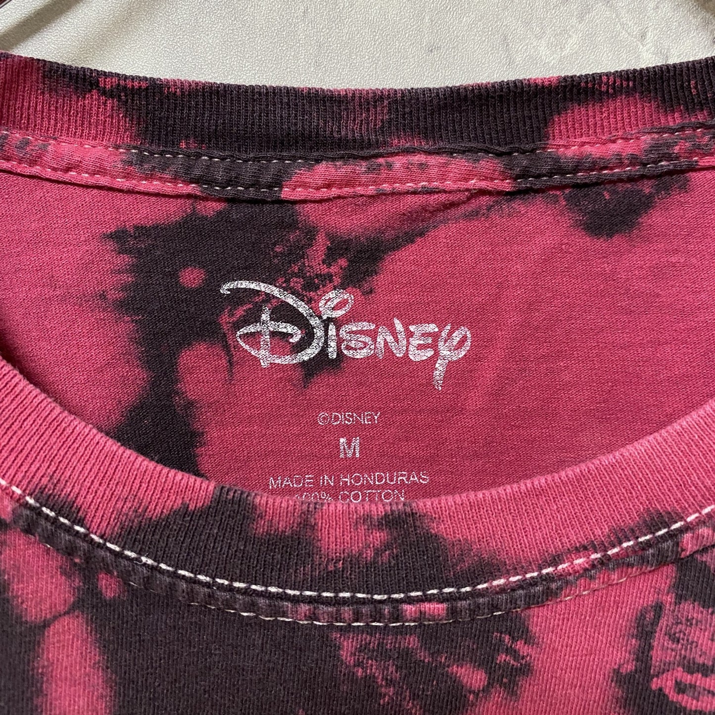 古着 used　Disney　ディズニー　Mickey Mouse　ミッキー　半袖プリントTシャツ　タイダイ柄　赤　黒　Mサイズ