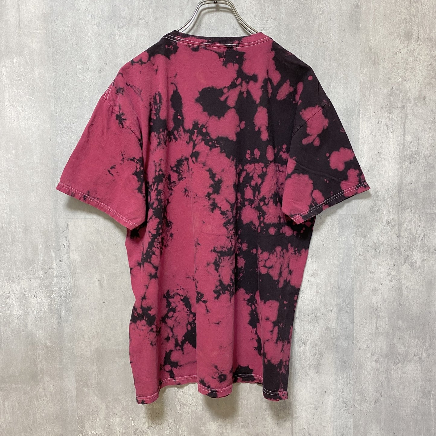 古着 used　Disney　ディズニー　Mickey Mouse　ミッキー　半袖プリントTシャツ　タイダイ柄　赤　黒　Mサイズ