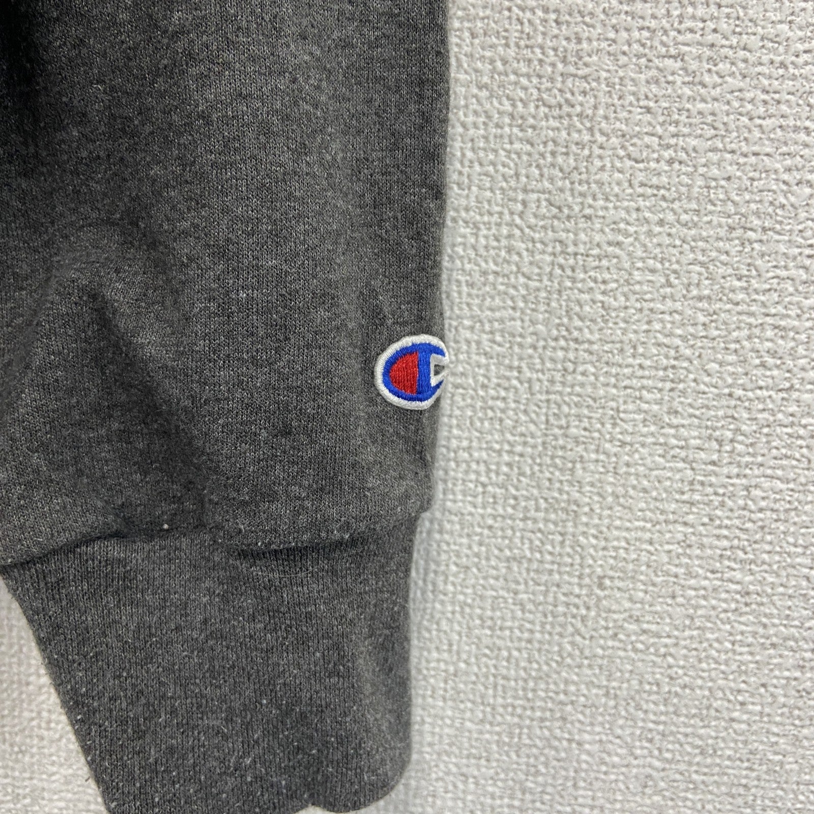 古着 used　champion　チャンピオン　プリントフーディー/スウェットパーカー　灰色　ダークグレー　2XLサイズ