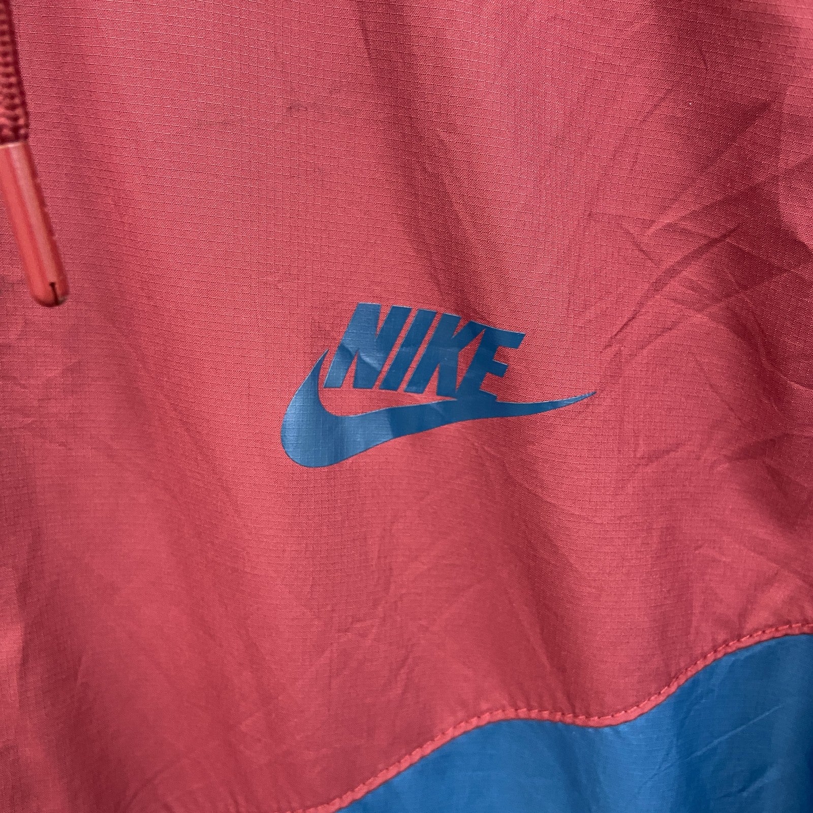 NIKE　ナイキ　長袖ナイロンジャケット　フルジップパーカー　マルチカラー　Mサイズ