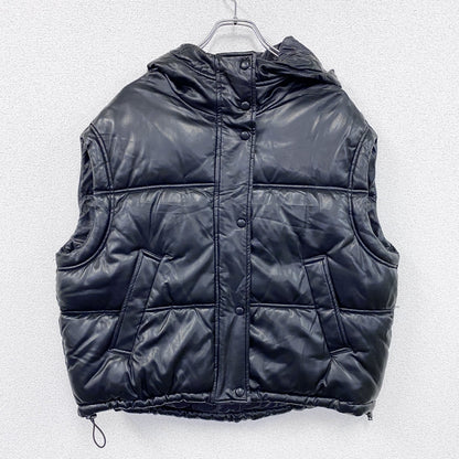 ZARA　ザラ　フェイクレザーベスト　中綿入り　黒　ブラック　XSサイズ