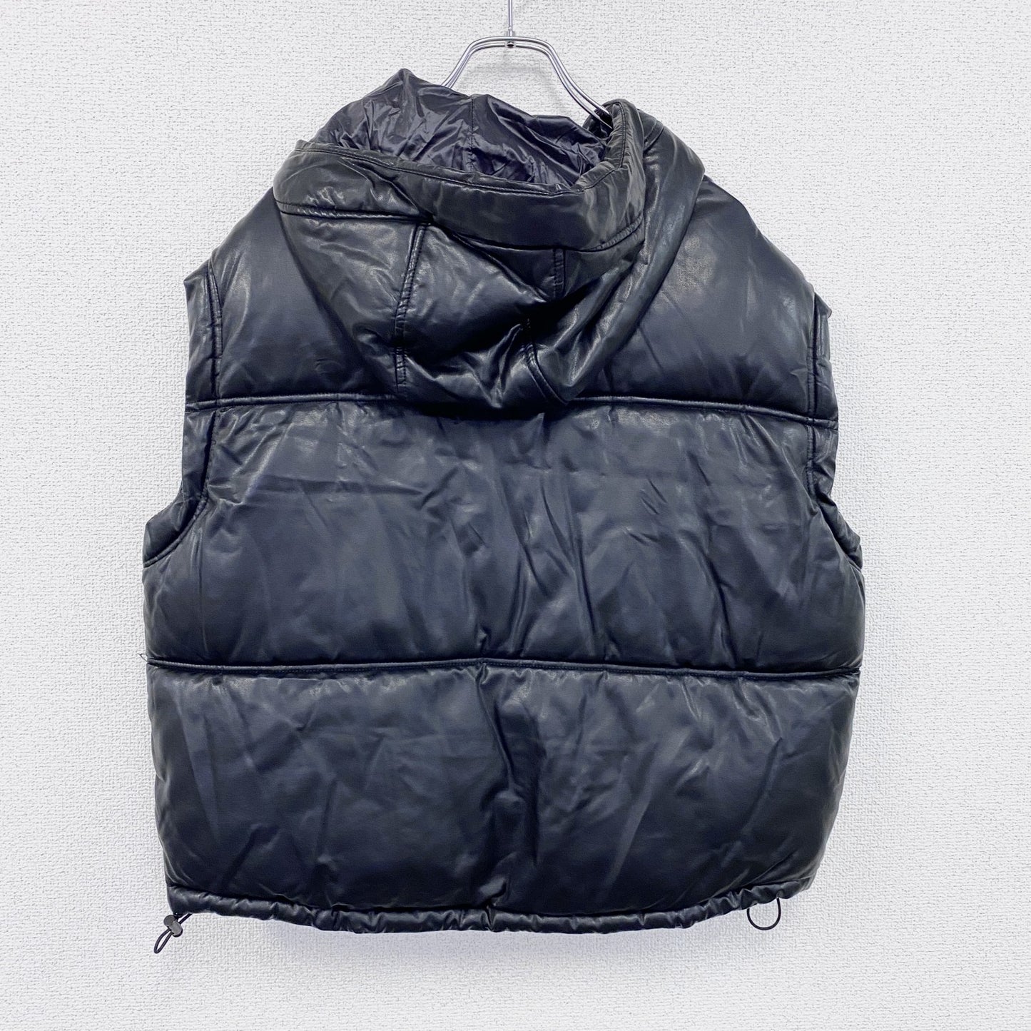 ZARA　ザラ　フェイクレザーベスト　中綿入り　黒　ブラック　XSサイズ