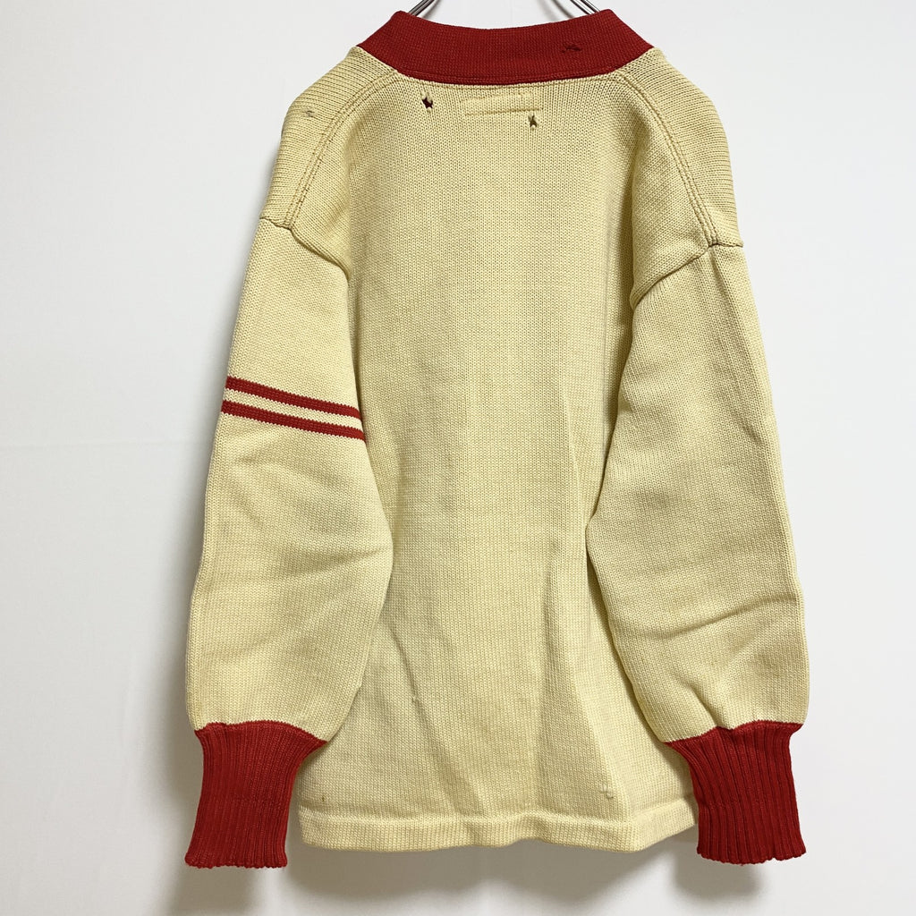 古着 used　長袖ニットレタードカーディガン　セーター　Vネック　ワッペン　黄色　ベージュ　ヴィンテージ　vintage　秋冬服