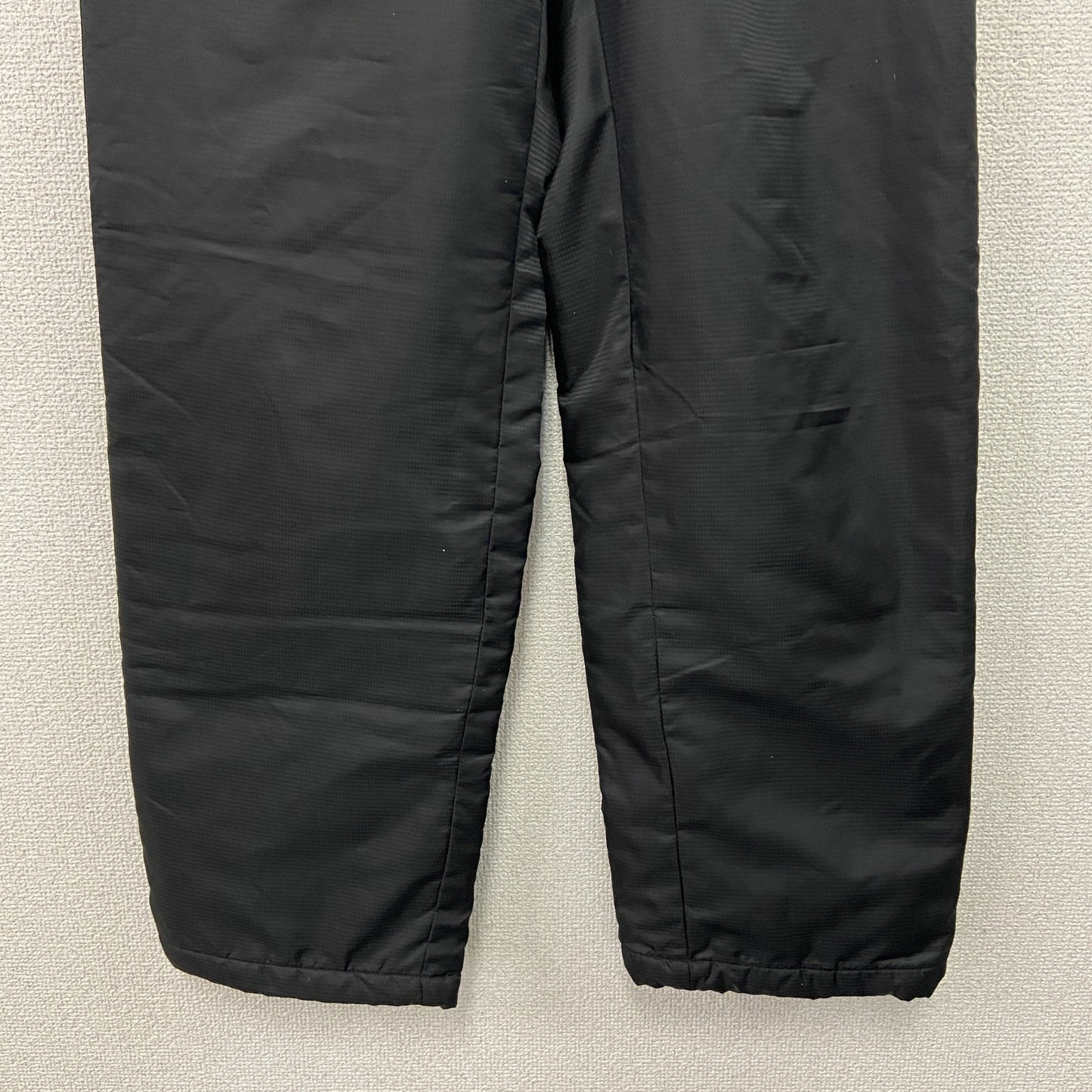 adidas　アディダス　CLIMAPROOF　クライマプルーフ　トラックパンツ　中綿入り　刺繡ロゴ　黒　ブラック　Sサイズ