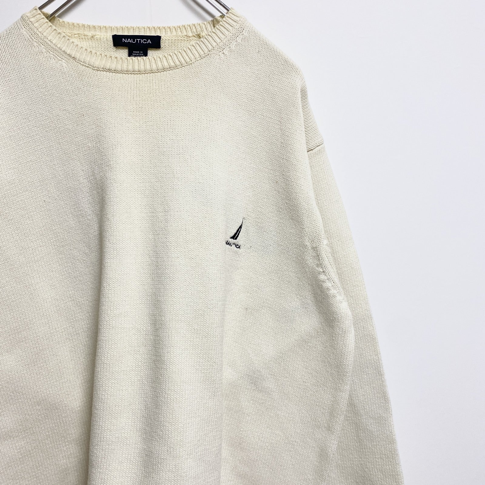 古着 used　NAUTICA ノーティカ　長袖クルーネックニット　セーター　ワンポイント刺繍　白　シンプル　レトロ　Lサイズ