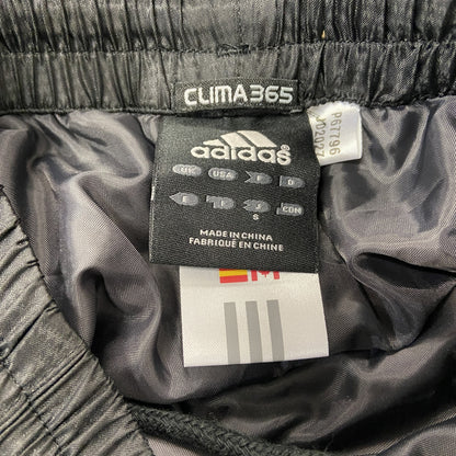 adidas　アディダス　CLIMAPROOF　クライマプルーフ　トラックパンツ　中綿入り　刺繡ロゴ　黒　ブラック　Sサイズ