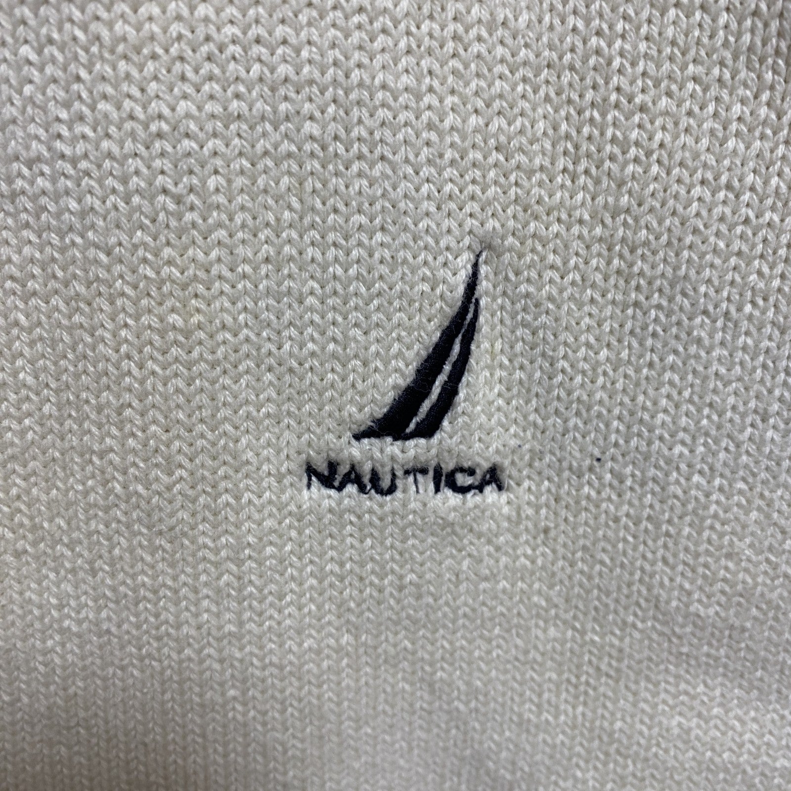 古着 used　NAUTICA ノーティカ　長袖クルーネックニット　セーター　ワンポイント刺繍　白　シンプル　レトロ　Lサイズ