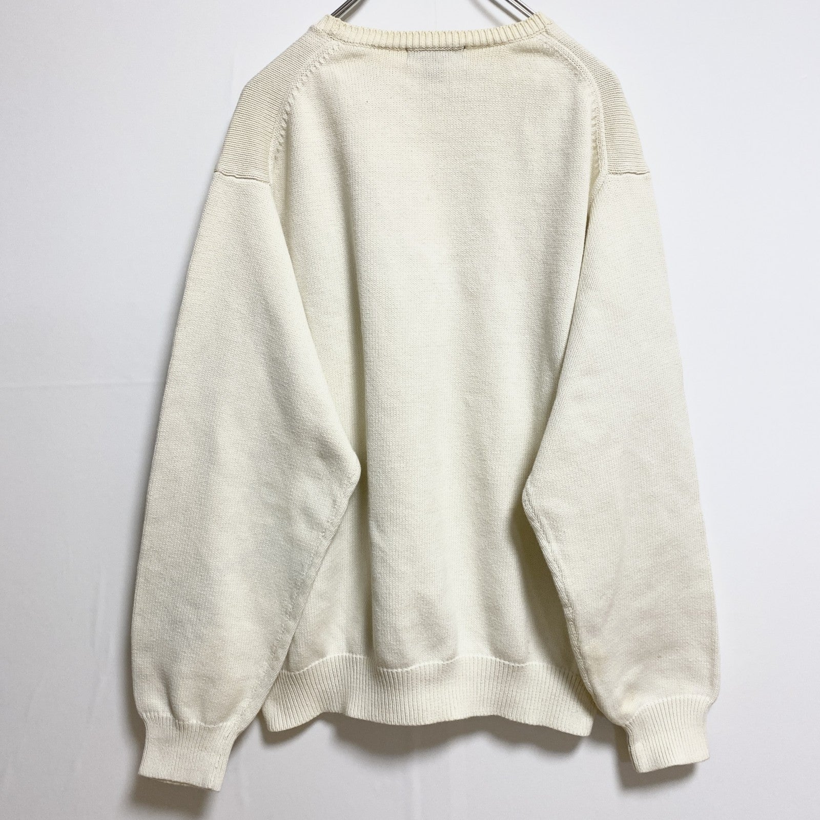 古着 used　NAUTICA ノーティカ　長袖クルーネックニット　セーター　ワンポイント刺繍　白　シンプル　レトロ　Lサイズ