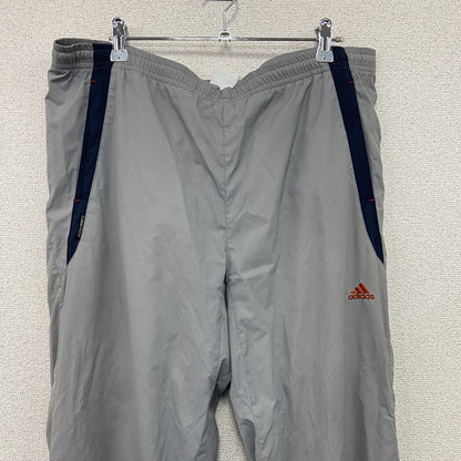 adidas　アディダス　CLIMAPROOF　クライマプルーフ　トラックパンツ　刺繡ロゴ　グレー　Lサイズ
