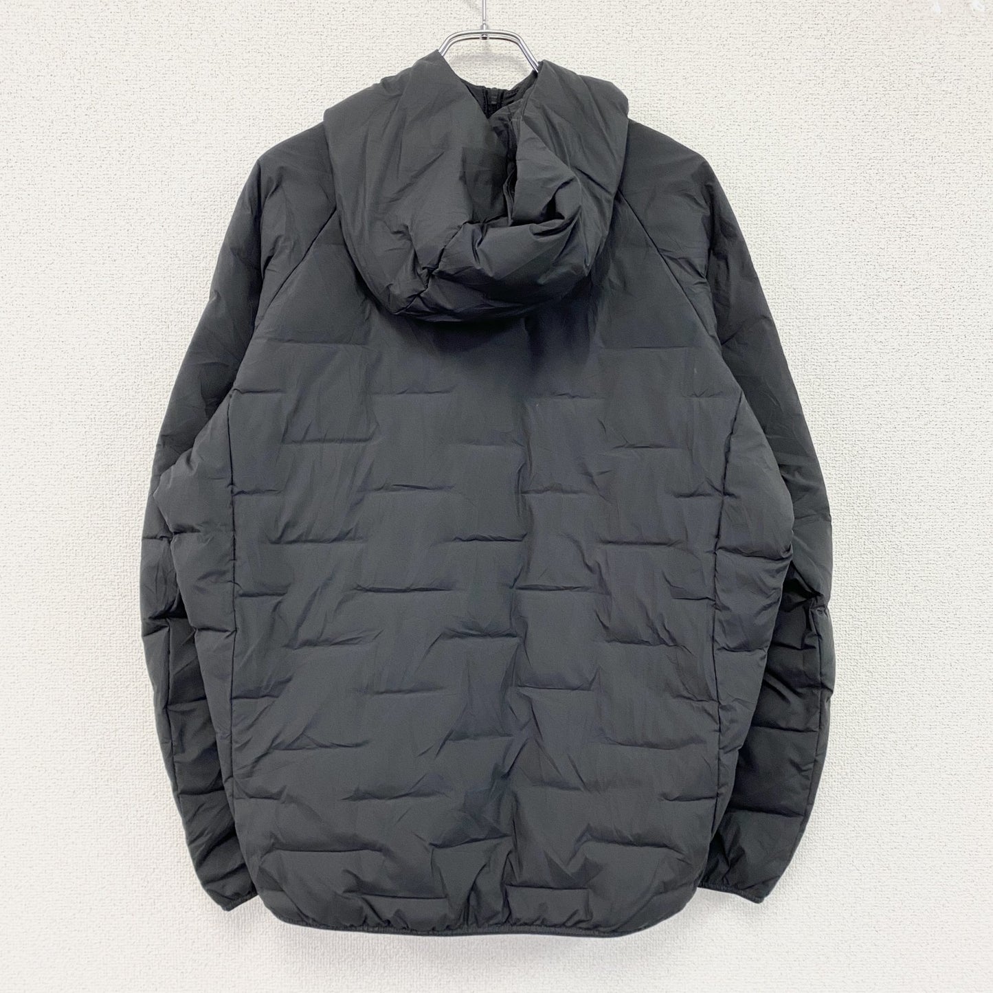 UNIQLO　ユニクロ　パフテックパーカ　中綿入り　ラグランスリーブ　黒　ブラック　XLサイズ