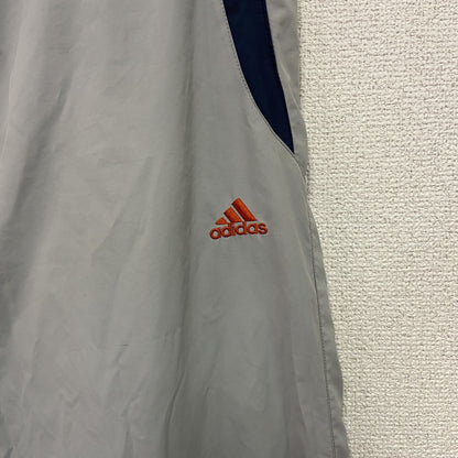 adidas　アディダス　CLIMAPROOF　クライマプルーフ　トラックパンツ　刺繡ロゴ　グレー　Lサイズ